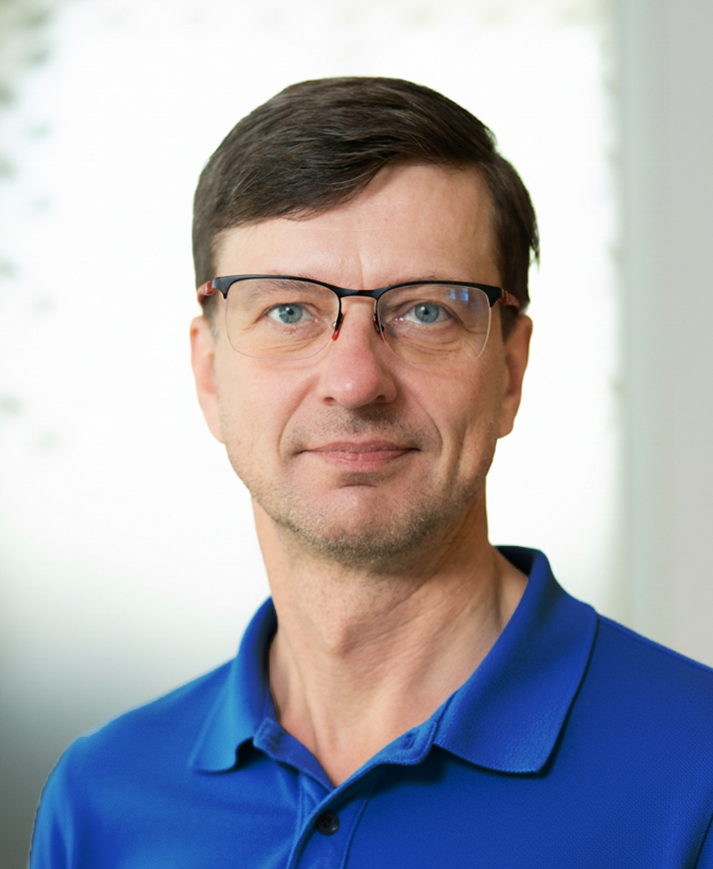 Dr. Māris Vīksniņš